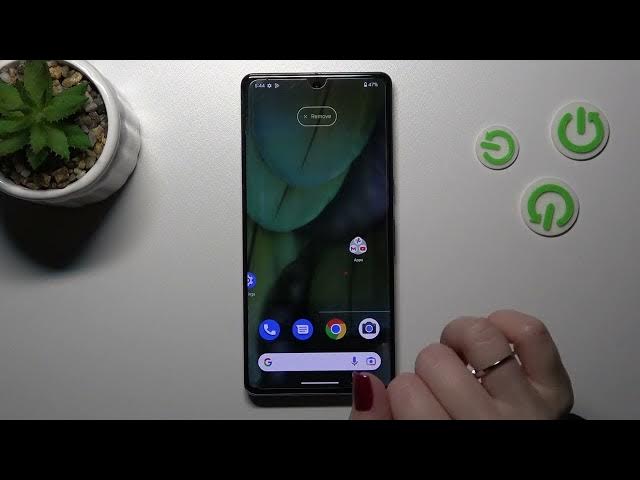 Video thumbnail for How To Create Home Screen Folders in GOOGLE Pixel 7 Pro