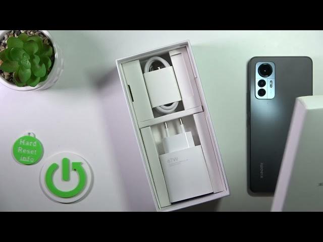 Video thumbnail for Does Xiaomi 12 Lite Comes with Earbuds?