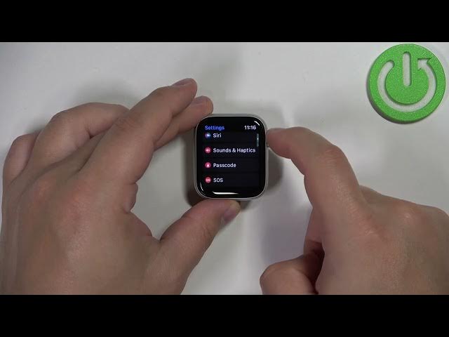 Video thumbnail for How to Delete Siri Search History on Apple Watch SE 2nd Gen? | Apple Watch SE 2022