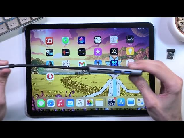 Video thumbnail for Tips & Tricks for iPad Air 2022 - Apple iPad Air 5th Gen WiFi Hidden Features