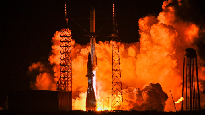 Video thumbnail for Blue Origin Rocket Explodes During Florida Test