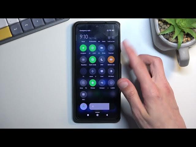 Video thumbnail for How to Turn On / Off the Power Saving Mode on Xiaomi Black Shark 5 - Battery Saver