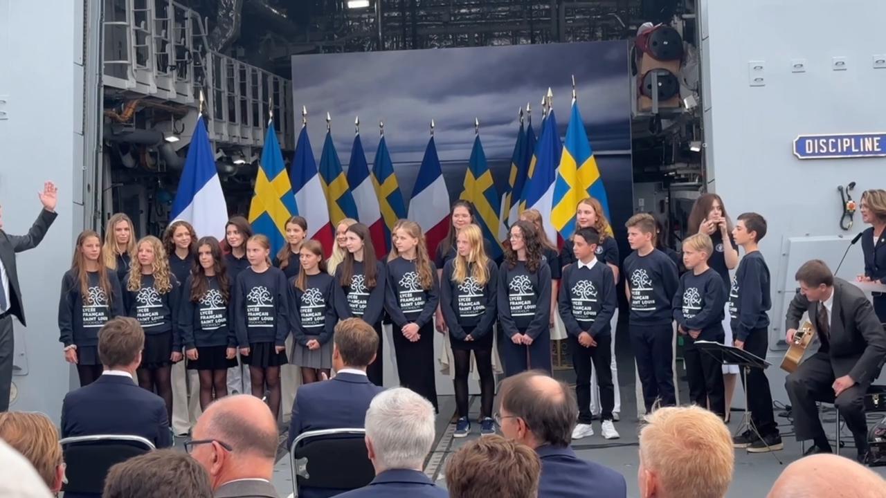Video thumbnail for Sweden: Sweden to buy 4 frigates from France.