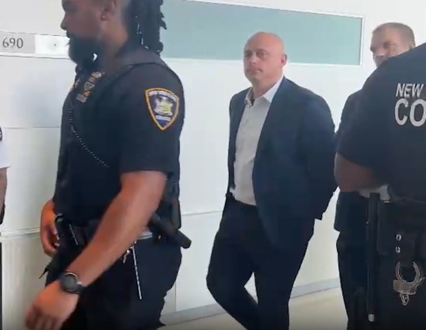 Video thumbnail for NYPD inspector accused of sexually assaulting female officer pleads not guilty