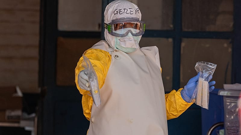 Video thumbnail for U.S. calls for stricter travel controls as Ebola cases exceed 600