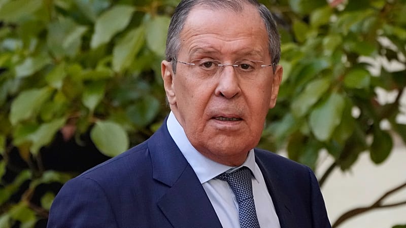 Video thumbnail for Russia offers Mozambique help to eliminate 'terrorist threat'