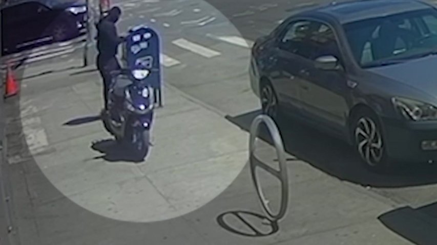 Video thumbnail for Many Long Island post offices lack outdoor surveillance cameras, despite mail theft issues