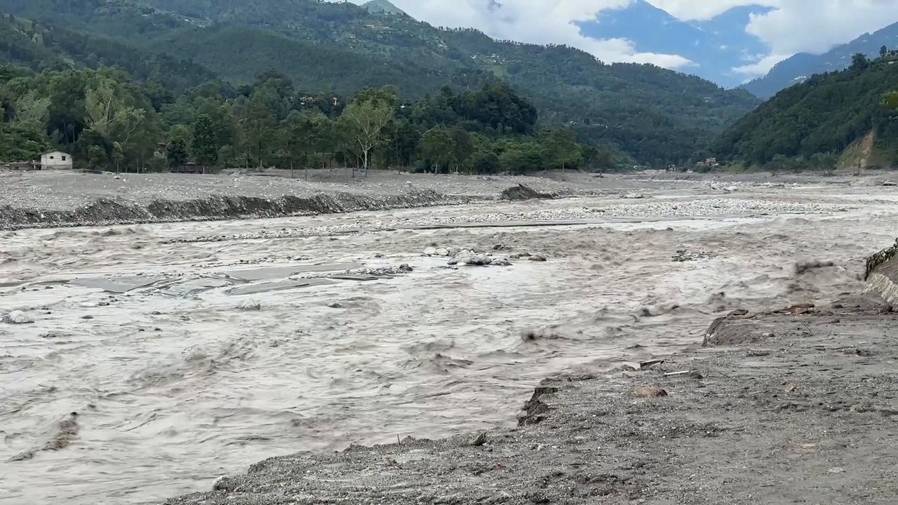 Video thumbnail for Nepal: Death toll from Nepal-China flash floods at 1,220, nearly 4,800 missing.