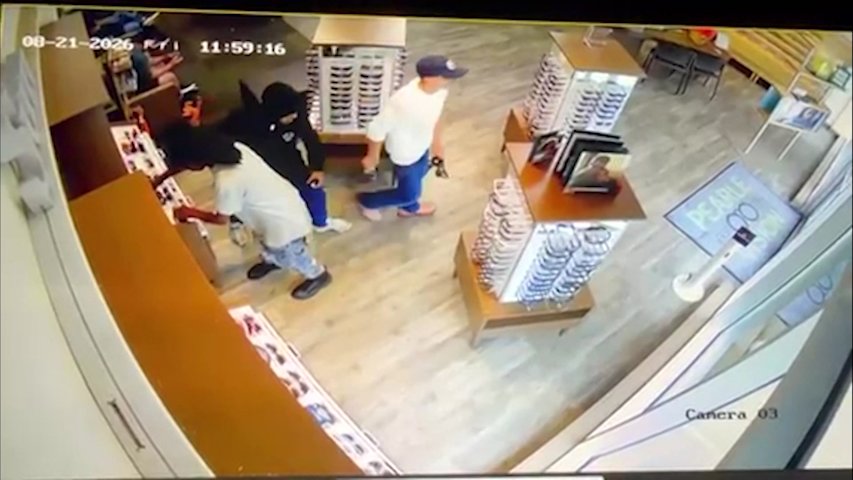 Video thumbnail for Roslyn eyeglasses store targeted twice, $14K in merchandise stolen