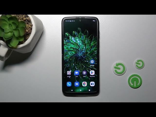 Video thumbnail for Motorola Razr 2022 - How To Adjust Ringtone Volume