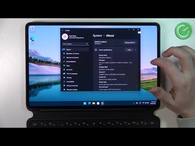 Video thumbnail for HUAWEI MateBook E Windows 11 - How To Find Device & Hardware Info