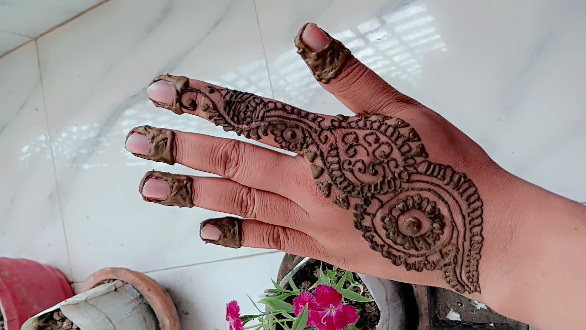 Video thumbnail for 1000092442