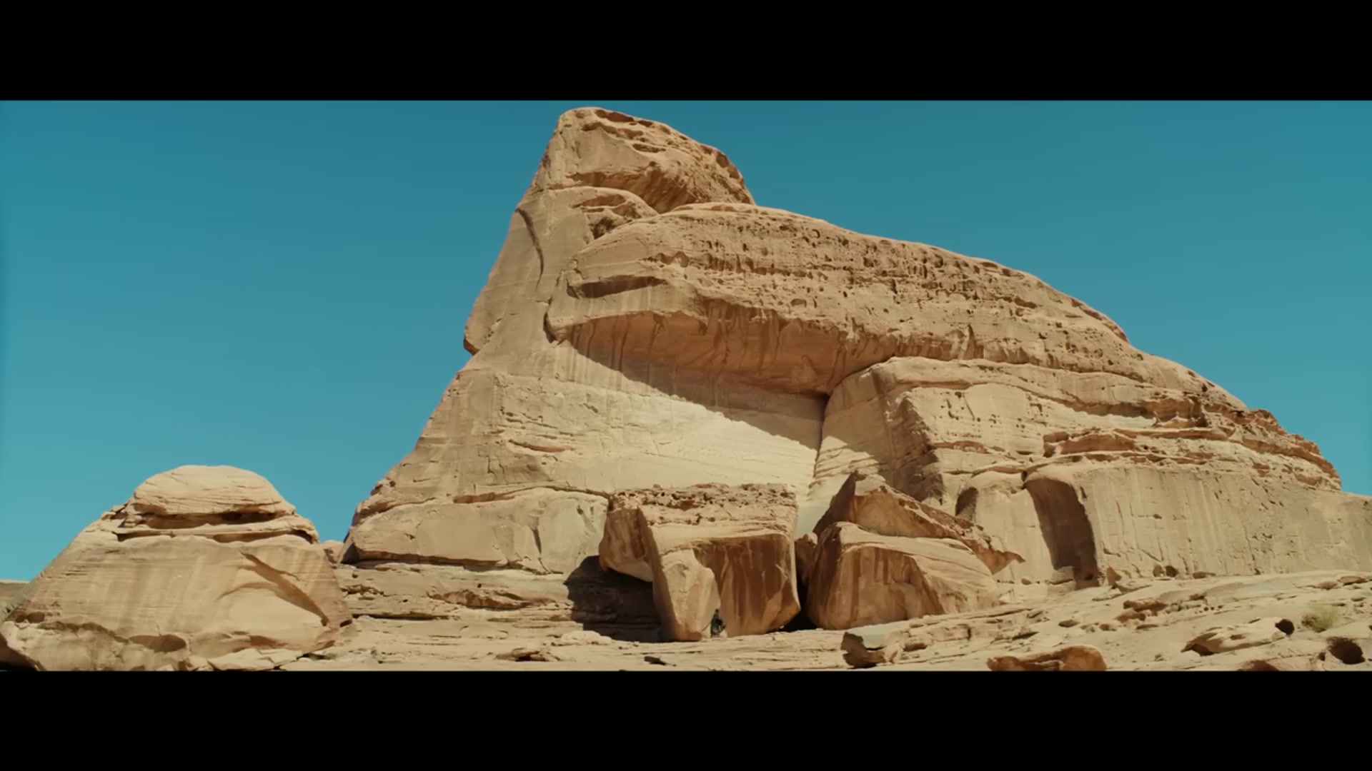 Video thumbnail for Emperor s Army Thinks the Desert Tribes Are an Easy Target, Only to Get Outsmarted(720p)