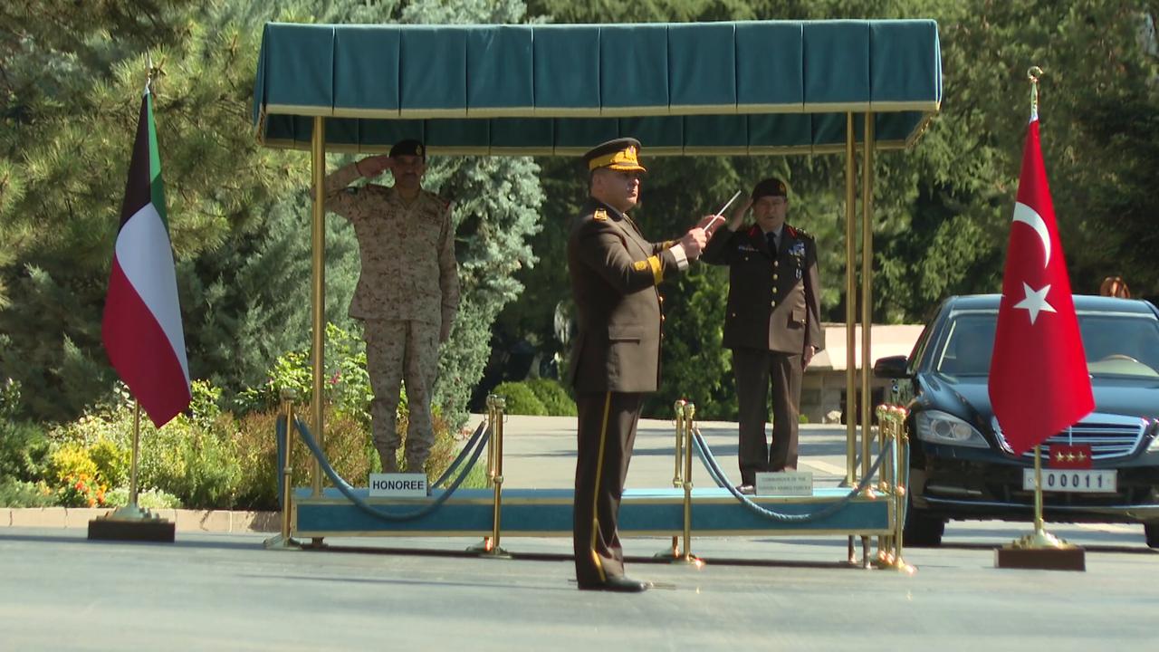 Video thumbnail for Türkiye: Turkish military chief hosts Kuwaiti counterpart in Ankara.