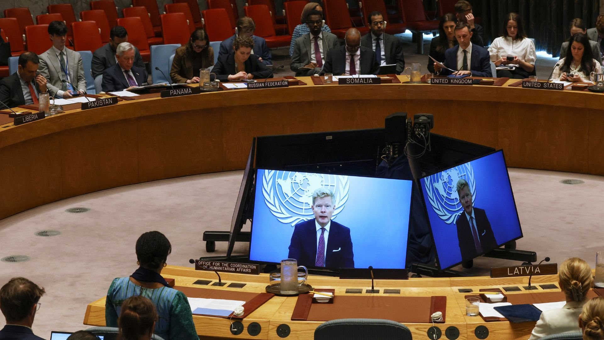 Video thumbnail for UN warns Yemen is back at war as Houthi strikes threaten Red Sea shipping