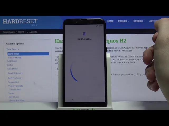 Video thumbnail for How to Set Up SHARP Aquos R2 – First Configuration