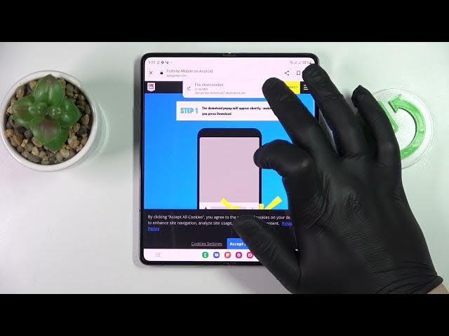 Video thumbnail for SAMSUNG Galaxy Z Fold 4 - How To Install Fortnite