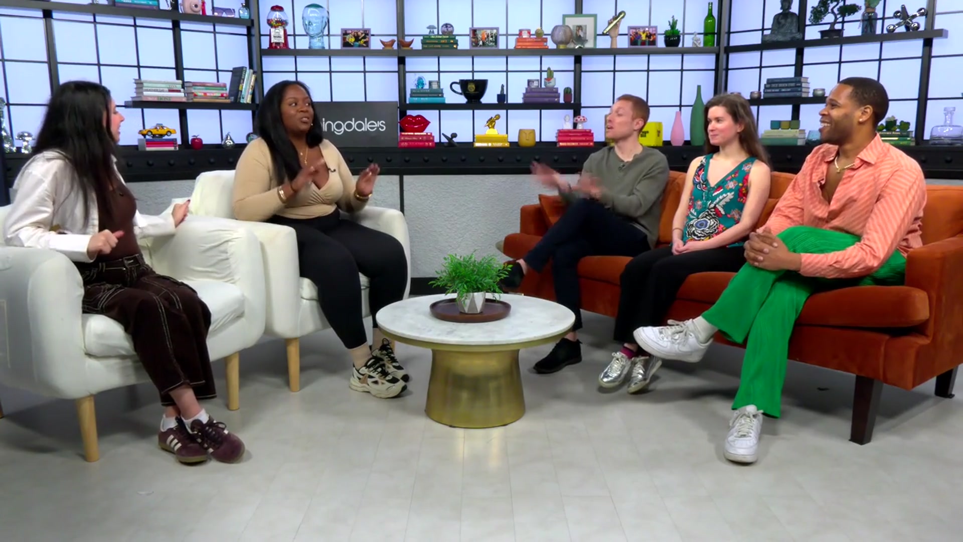 Video thumbnail for Justin Bieber's YouTube karaoke, plus Karol G headlines & more from Coachella 2026 | Yap Session