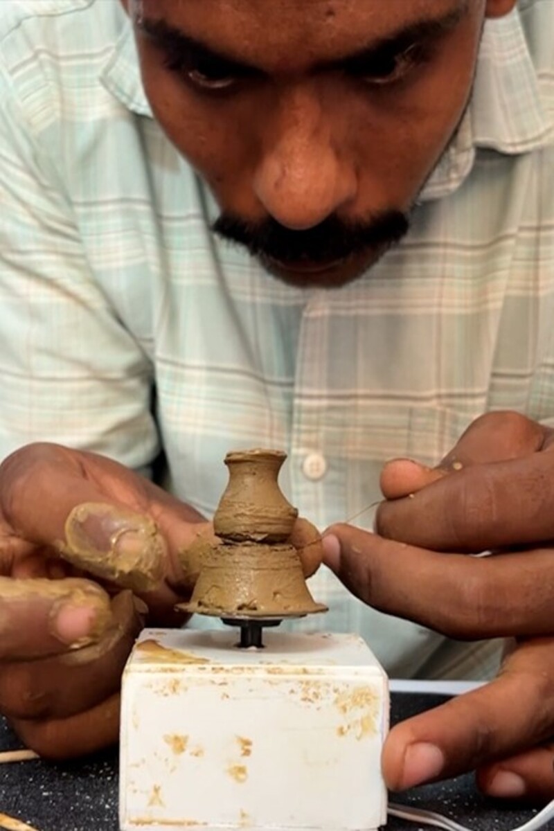 Video thumbnail for Smallest motorized pottery wheel  67 mm long, 50 mm wide and 47 mm high built by Sai Tirumalaneedi