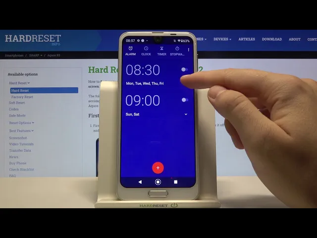 Video thumbnail for How to Set Up Alarm Clock on SHARP Aquos R2 – Customize Alarm Clock