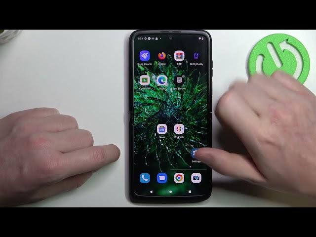 Video thumbnail for Motorola RAZR 2022 - Is Fortnite Available