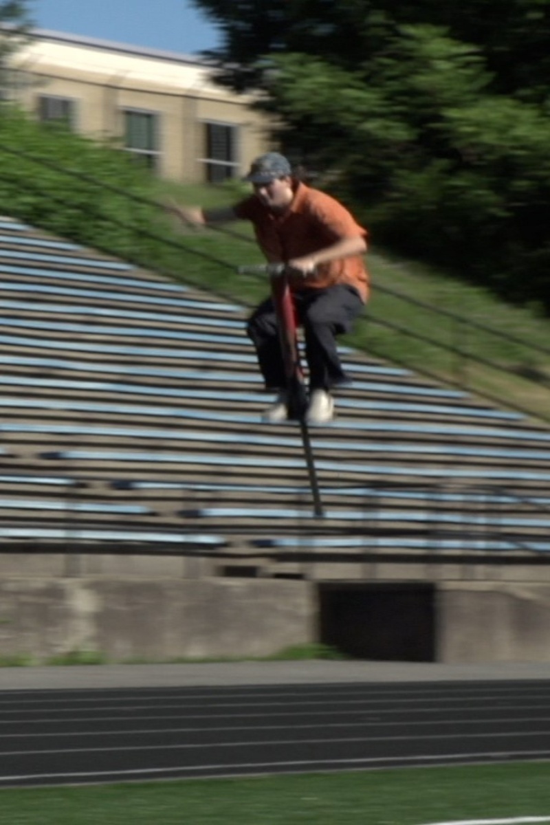 Video thumbnail for Fastest 100m on a pogo stick - 20.19 seconds by Henry Cabelus