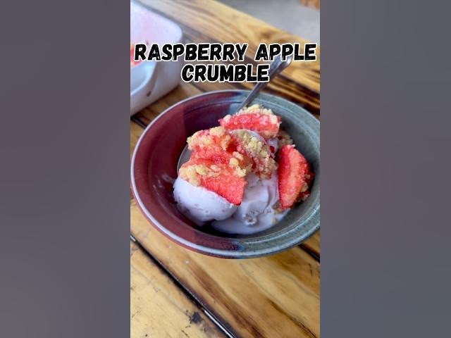Video thumbnail for The Jello Hack Makes the Best Apple Crumble!