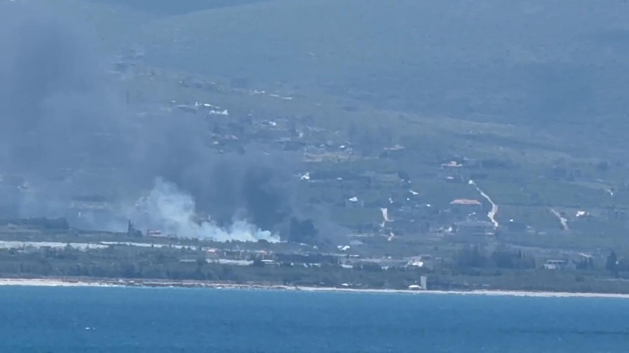 Video thumbnail for Lebanon: Israeli Bombings Hit Tyre Hills.