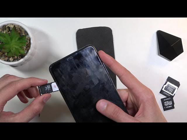 Video thumbnail for How to Insert Nano SIM and Micro SD Cards into XIAOMI Mi 8 Lite
