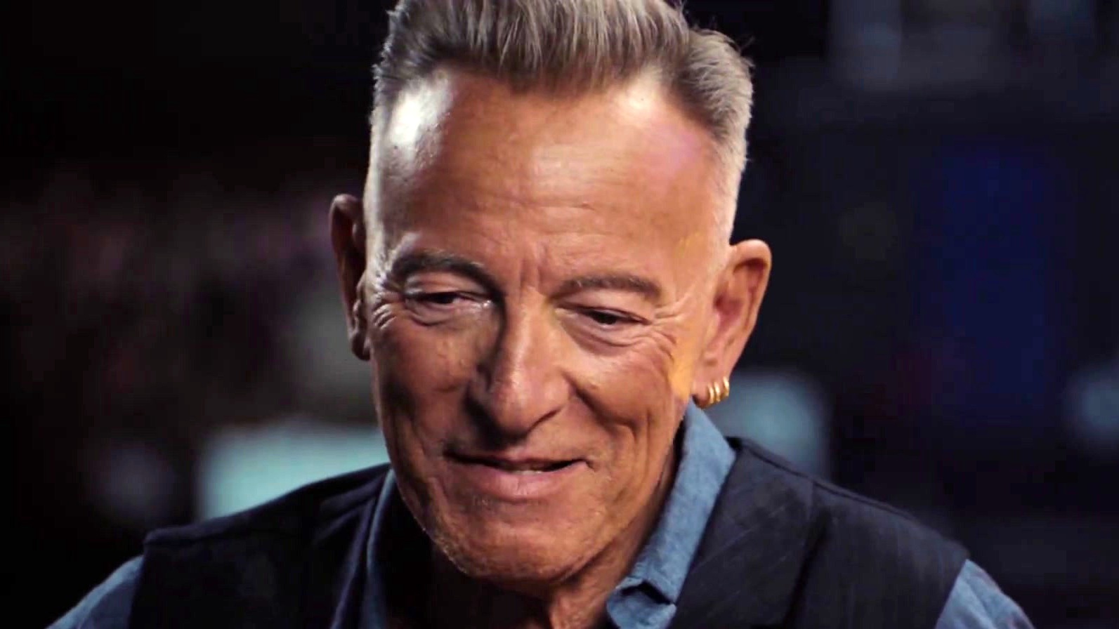 Video thumbnail for Springsteen: Deliver Me From Nowhere: Prepared (Behind The Scenes)