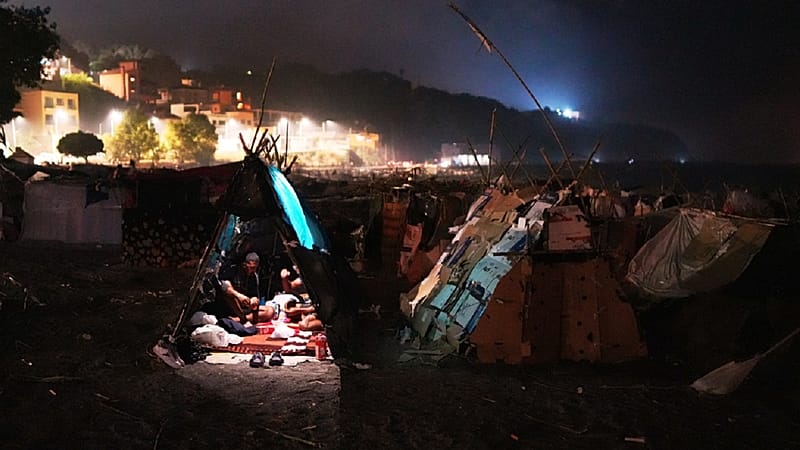Video thumbnail for Spain says more than 5,300 migrants have left Ceuta for Morocco