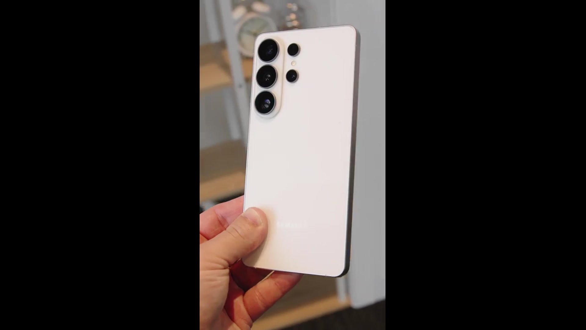 Video thumbnail for This is the new Samsung Galaxy S26!