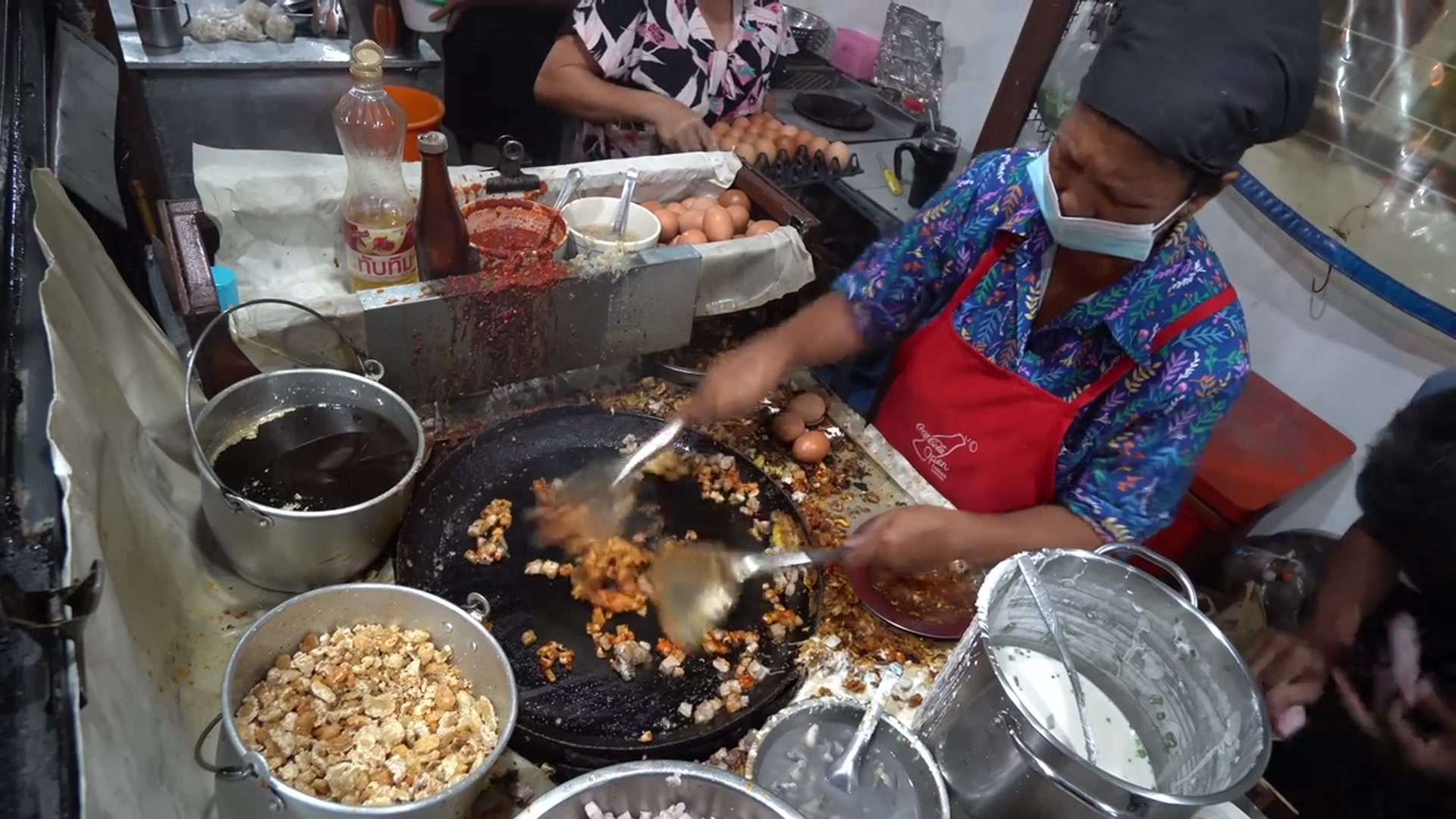 Video thumbnail for Thailand Street Food - PHUKET DIM SUM + Hokkien Noodles & O-Tao!! THAI FOOD Guide to Phuket!