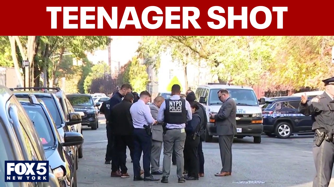 Video thumbnail for Teenager wounded in Bronx shooting, NYPD investigating