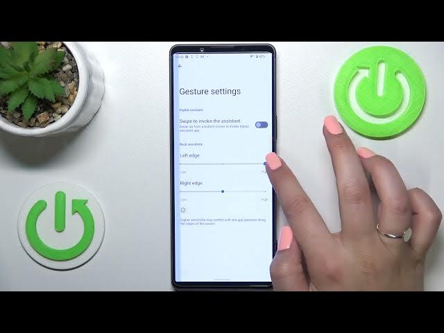 Video thumbnail for How to Change Navigation Gestures on SONY Xperia 1 IV - Hide Navigation Buttons