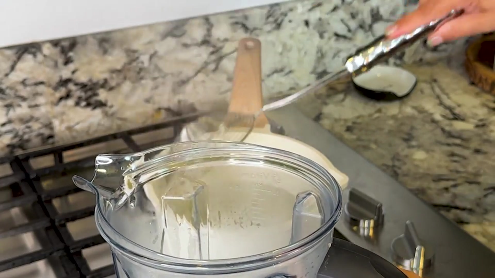 Video thumbnail for For breakfast try these Chilaquiles Verdes Rellenos(720P_60FPS)