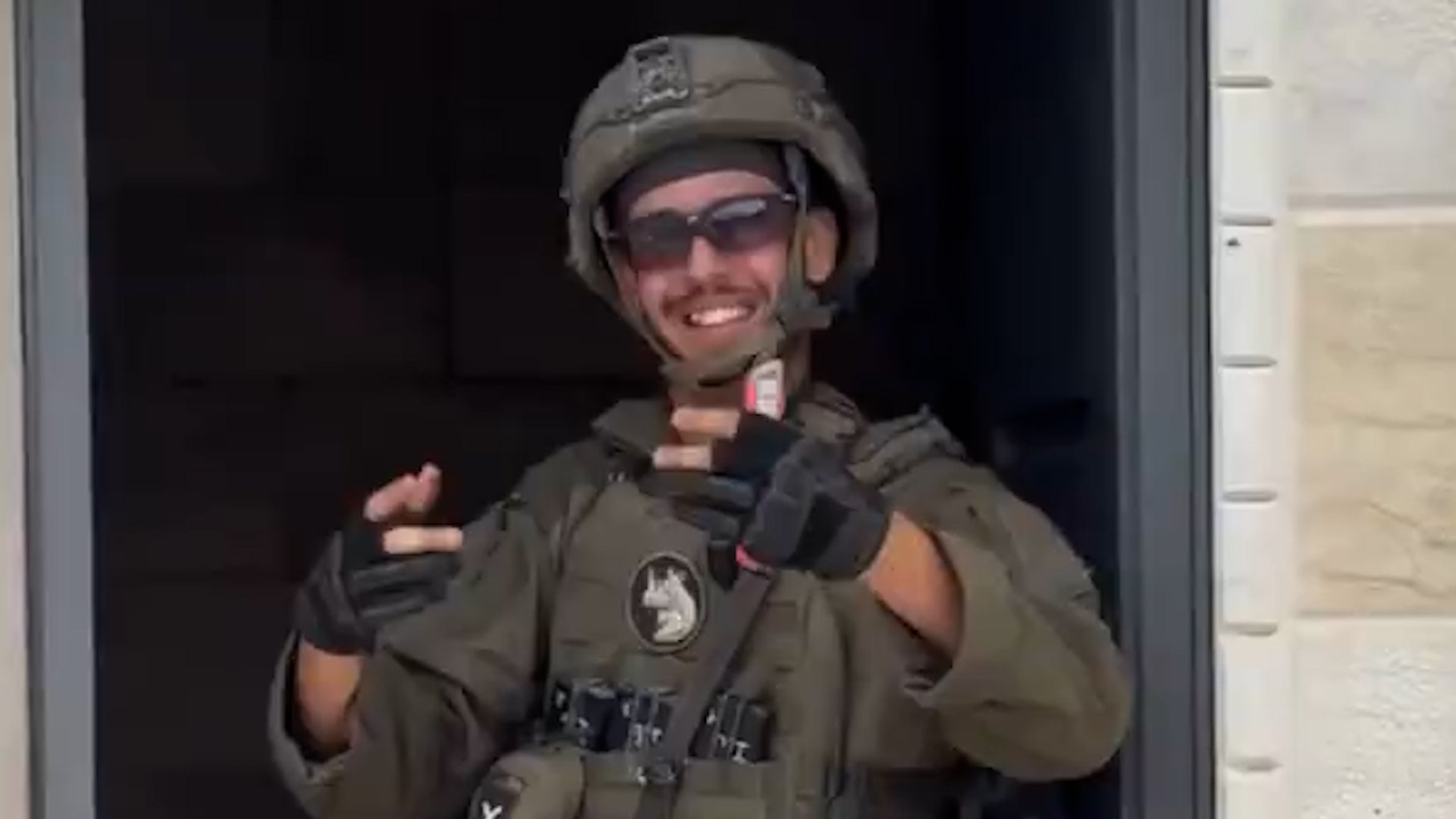 Video thumbnail for Israeli soldiers mock Lebanese home they rigged with explosives