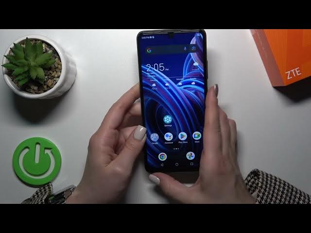Video thumbnail for How to Perform a Face Unlock Test on ZTE Blade A72s? How Fast & Quality is Face Recognition Unlock?
