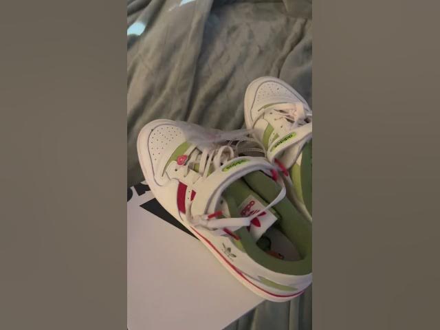 Video thumbnail for Good food& good shoes #adidas #coffee