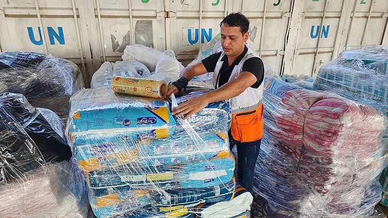 Video thumbnail for UN: Over 1,000 aid workers killed in past 3 years, most in Gaza