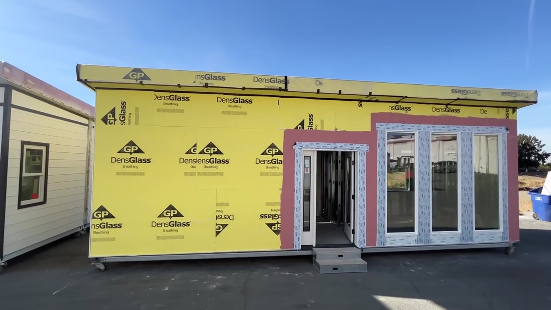 'Video thumbnail for kerry tarnow: california prefab home tour: exploring steel frame construction by roof and realm'