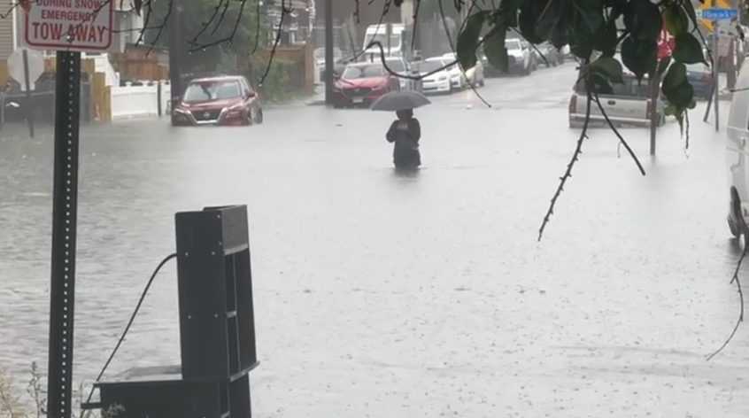 Video thumbnail for Hip-deep floodwaters swallow Bridgeport streets