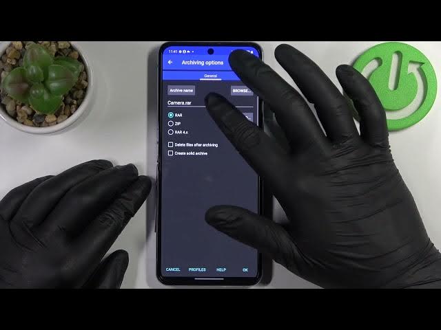 Video thumbnail for How To Pack Files Into RAR & Zip Archives on the SAMSUNG Galaxy Z Flip4 - RAR App