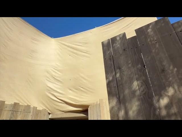Video thumbnail for Walls Go Up in Frontierland at Disneyland 4K