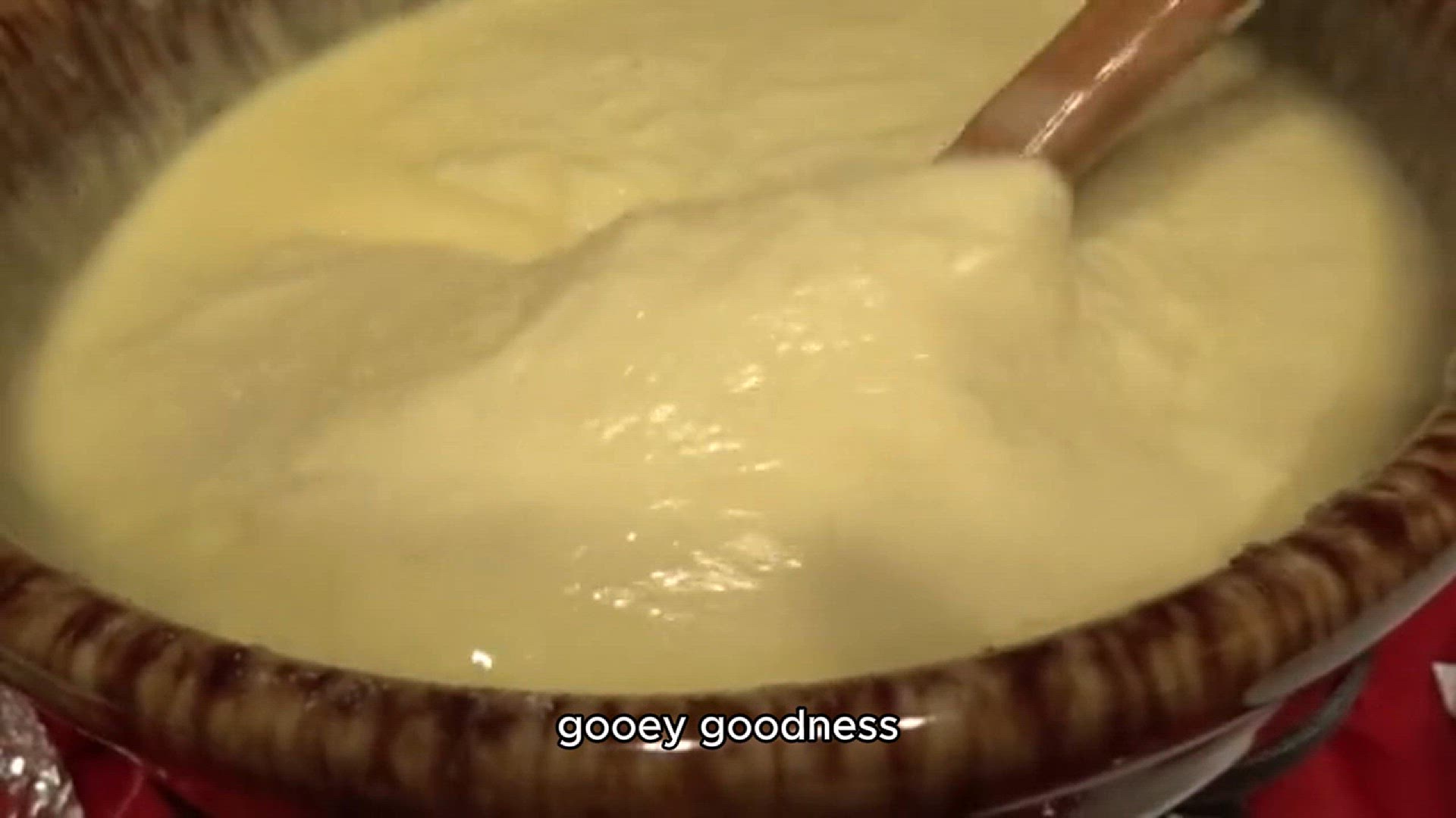 Video thumbnail for Chocolate chip cookies recipe