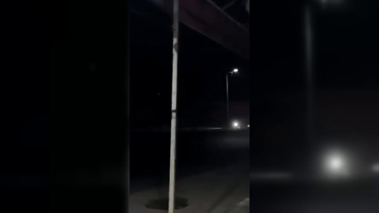 Video thumbnail for Syria: Turkish Military Bridge Sections Arrive in Eastern Syria.