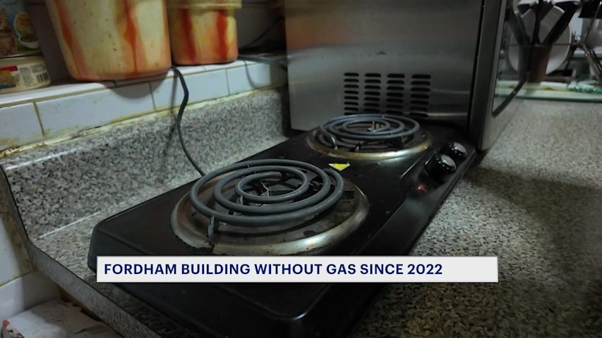 Video thumbnail for Fordham tenant demands answers after living without gas in her building since 2022