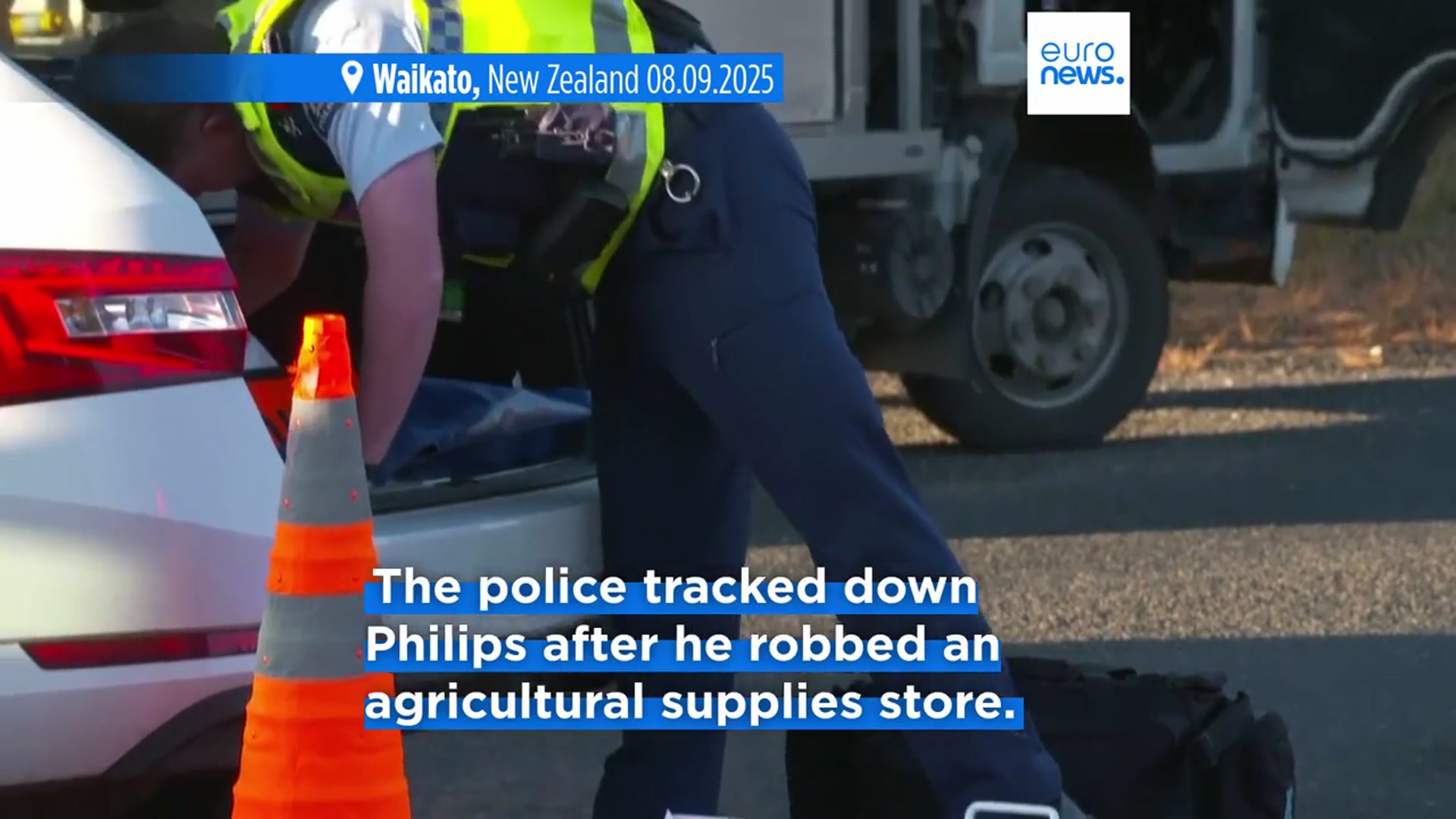 'Video thumbnail for New Zealand fugitive Tom Phillips killed by police, children found safe'