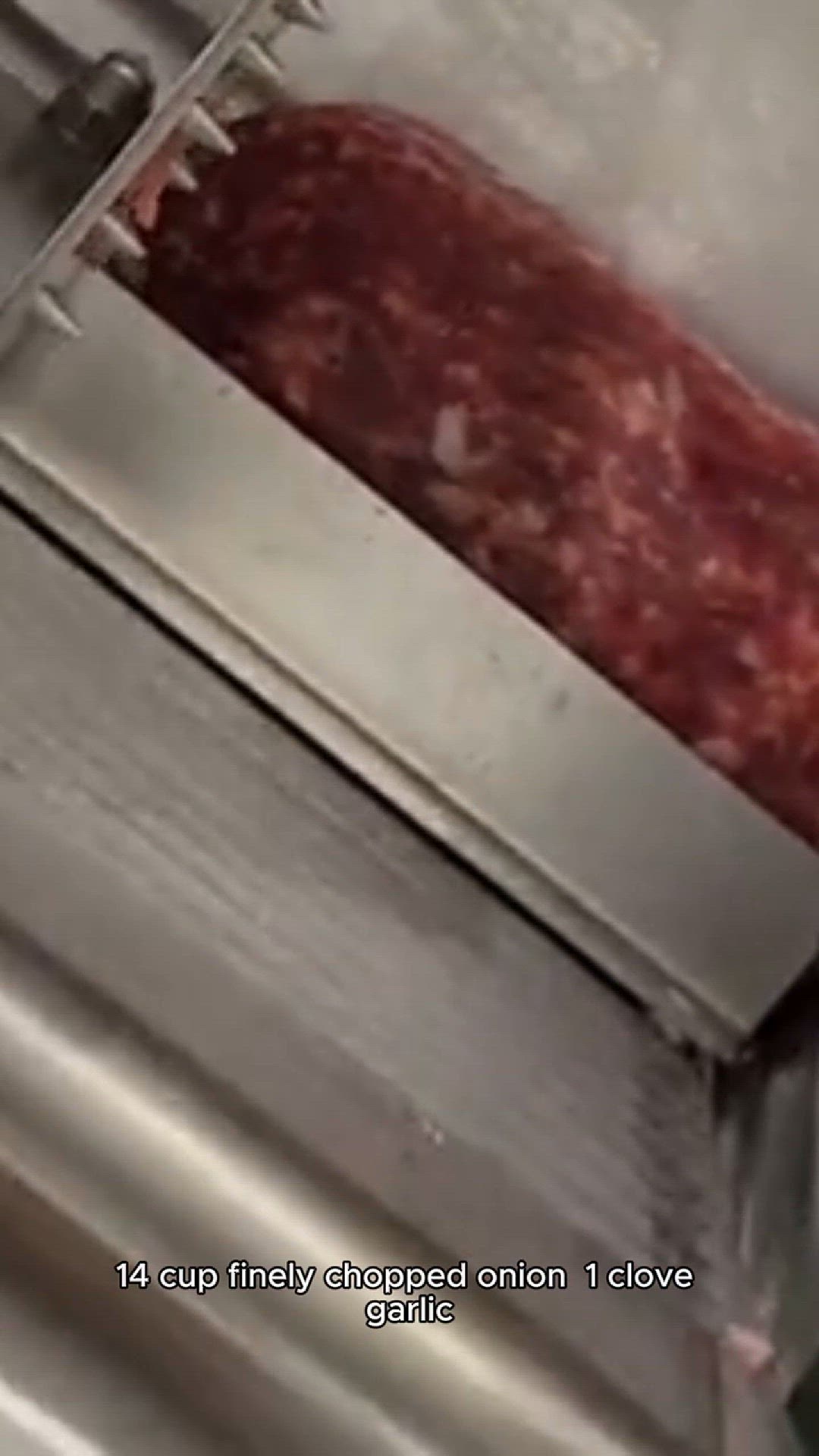 Video thumbnail for hamburger patty recipe