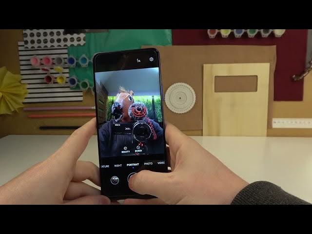 Video thumbnail for How To Take Selfie on  HONOR Magic4 Lite